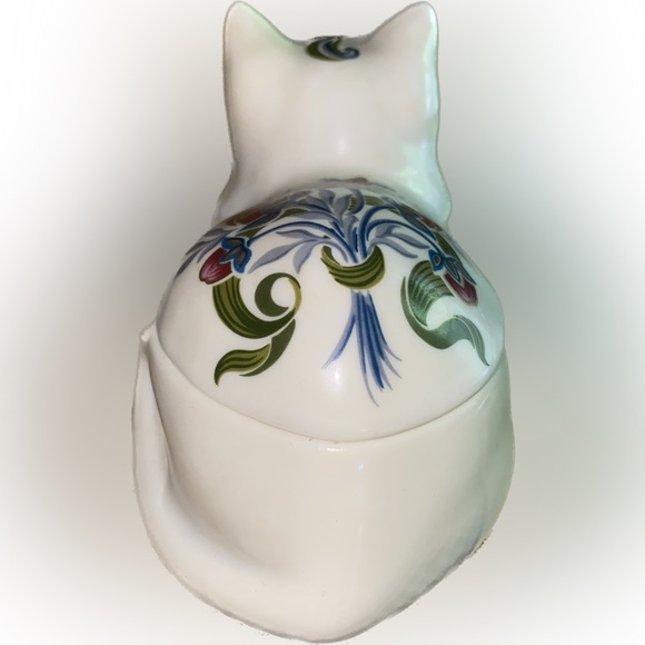 Elizabeth Arden Chinoiserie Watchful Cat Trinket Box Scented pink Candle - Picture 4 of 11